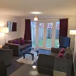 Comfortable And Welcoming Beatrix House By Cliftonvalley Apartments