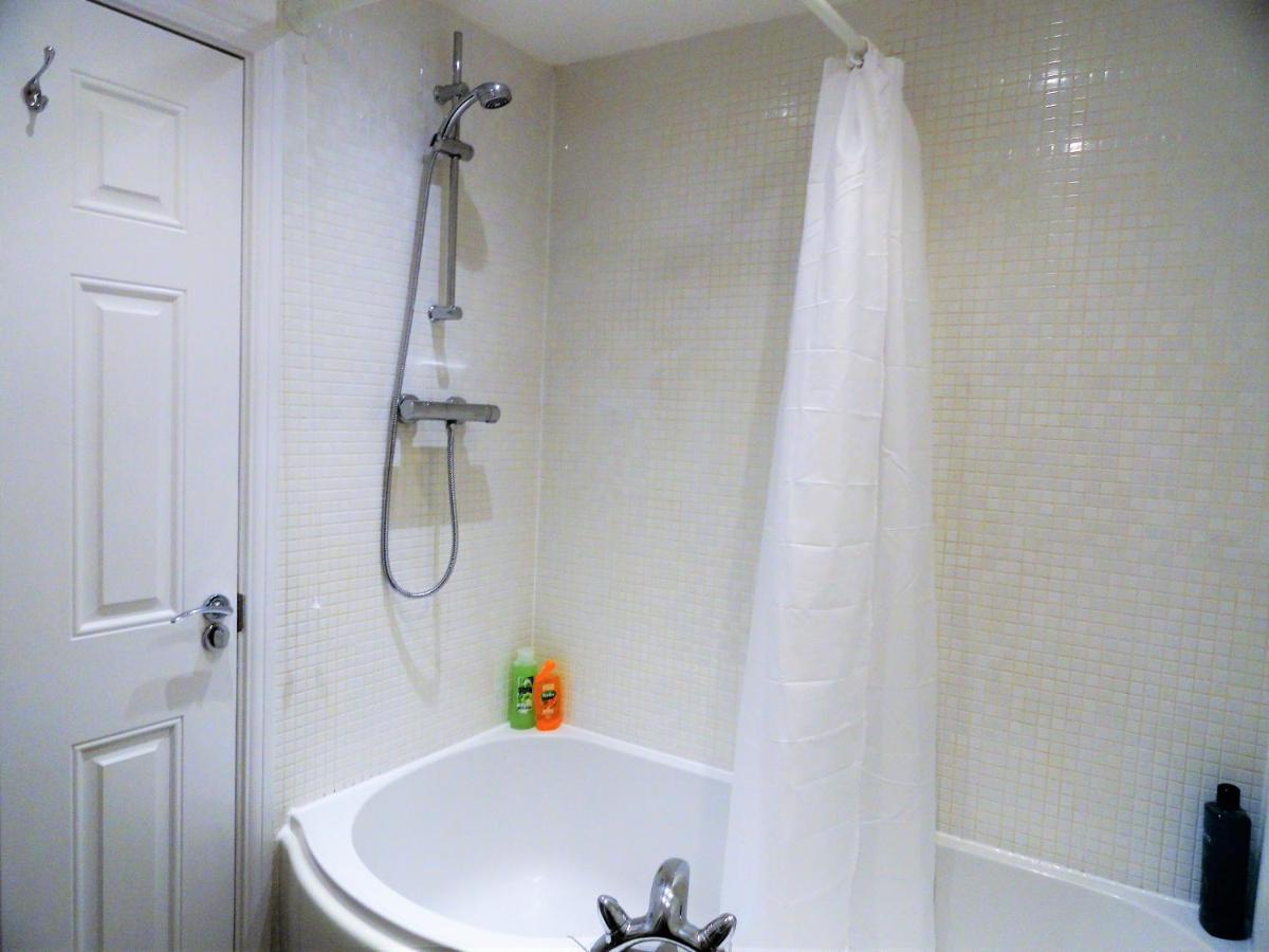 Comfortable And Welcoming Beatrix House By Cliftonvalley * Bristol